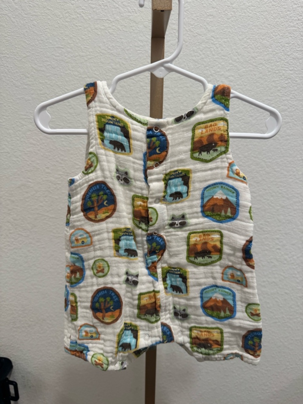 Tullabee organic cotton travel patch print outfit size 6-12 months